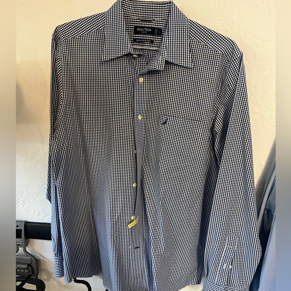 Nautica button up top